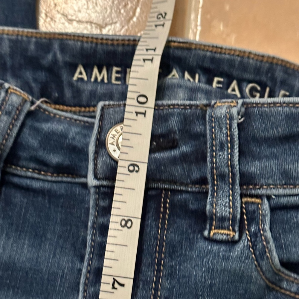 EUC American Eagle Next Level Stretch - Picture 9 of 12